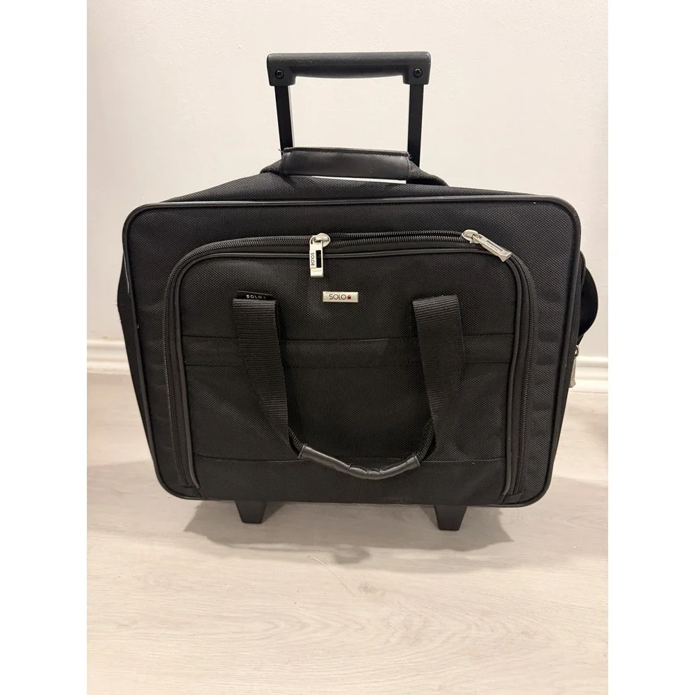 Solo Rolling Laptop‎ Bag Black Wheeled Briefcase Telescoping Handle Underseater
